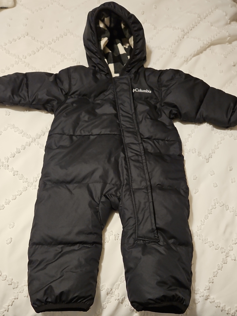 Columbia Snowsuit Sz 6-12 Month